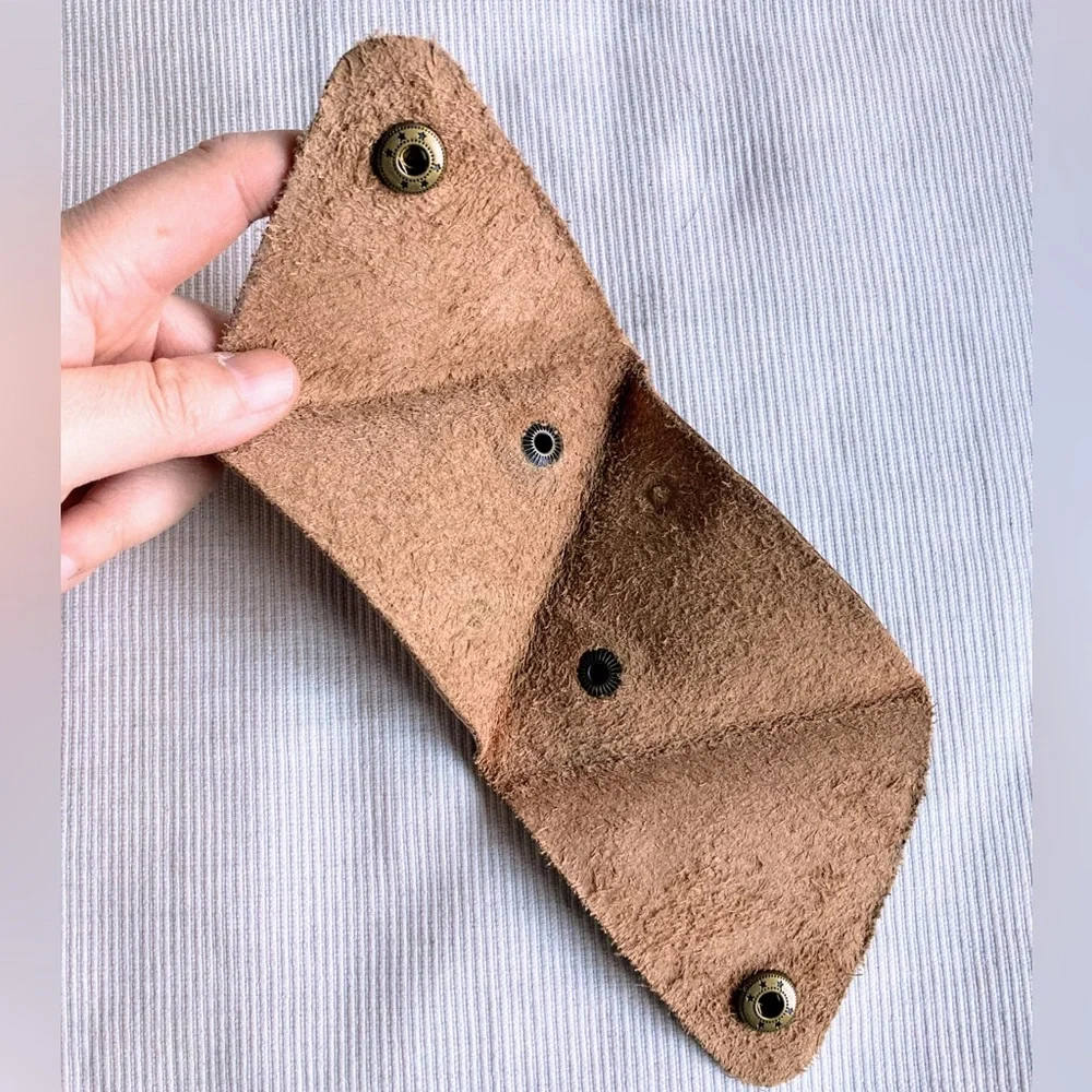 Vintage Unisex Leather Triangular Folding Coin Purse
